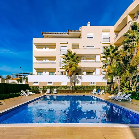 Apartment A04 - Large Modern 1 Bed With Pool *