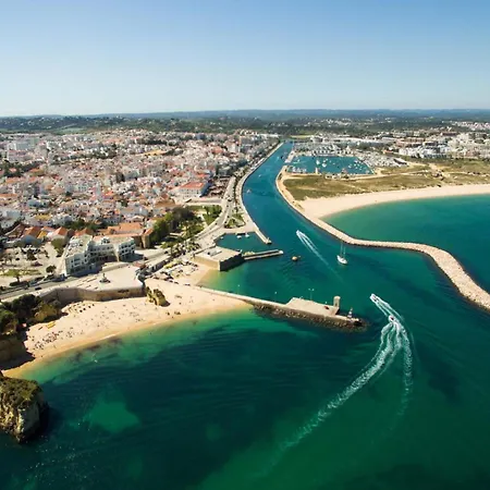 A04 - Large Modern 1 Bed With Pool * Lagos