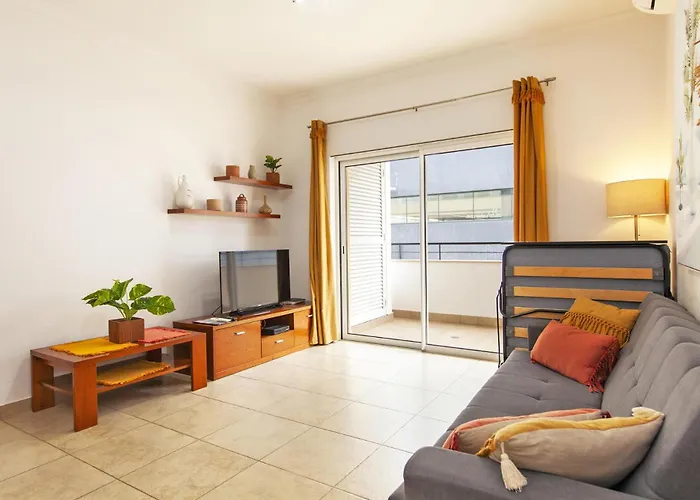 A04 - Large Modern 1 Bed With Pool ラゴス
