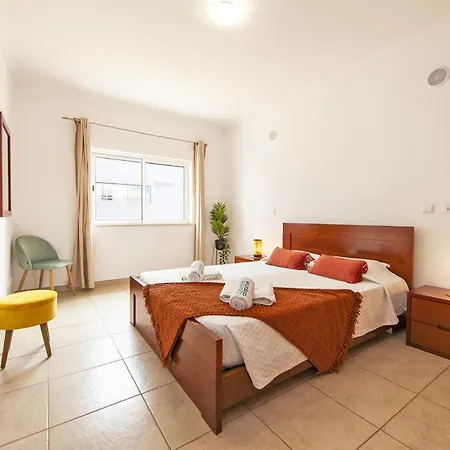 דירה A04 - Large Modern 1 Bed With Pool